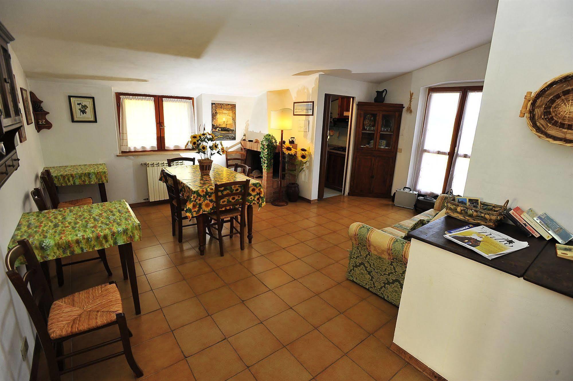 Agriturismo Malafrasca Siena Eksteriør billede
