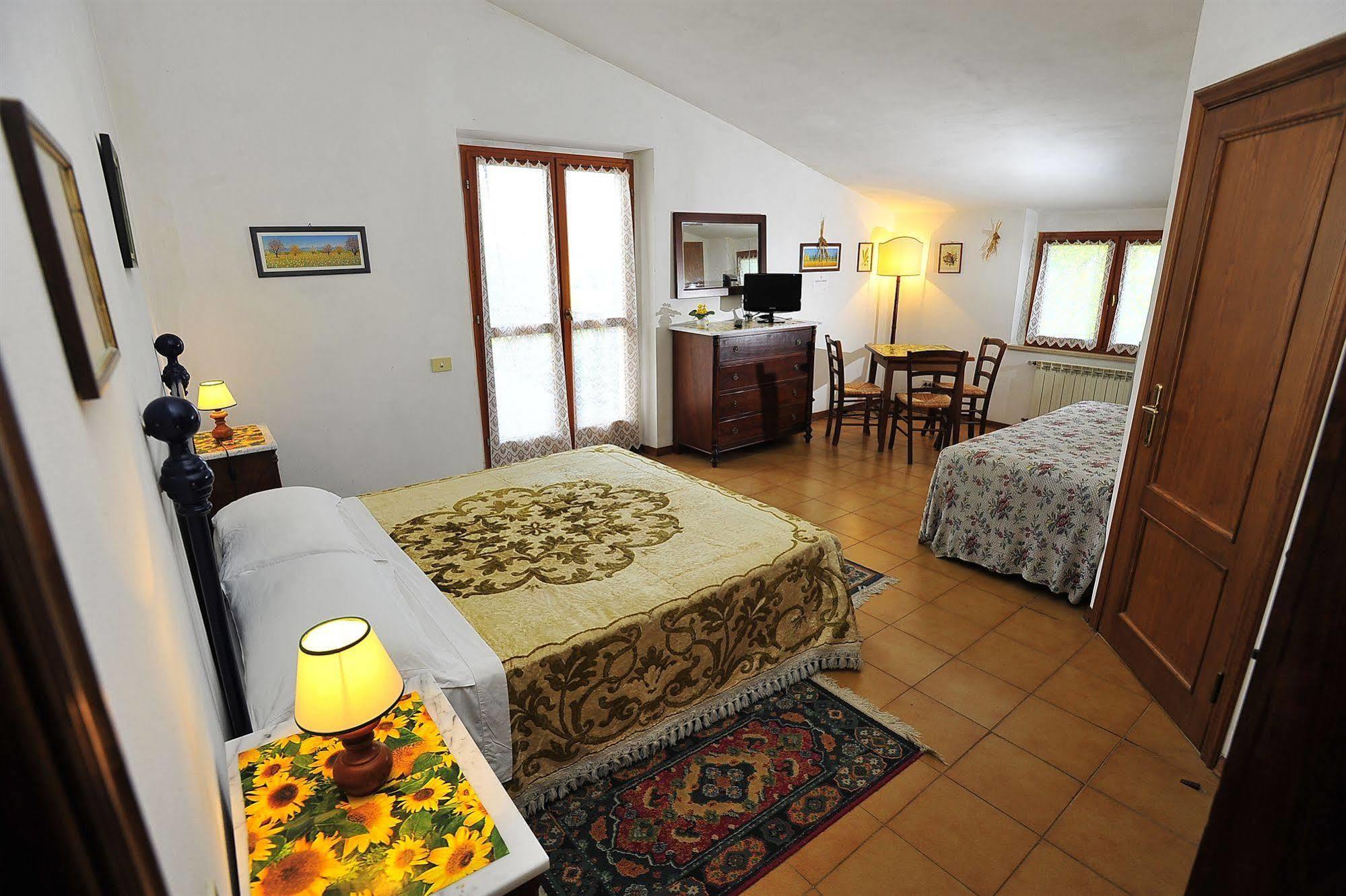 Agriturismo Malafrasca Siena Eksteriør billede